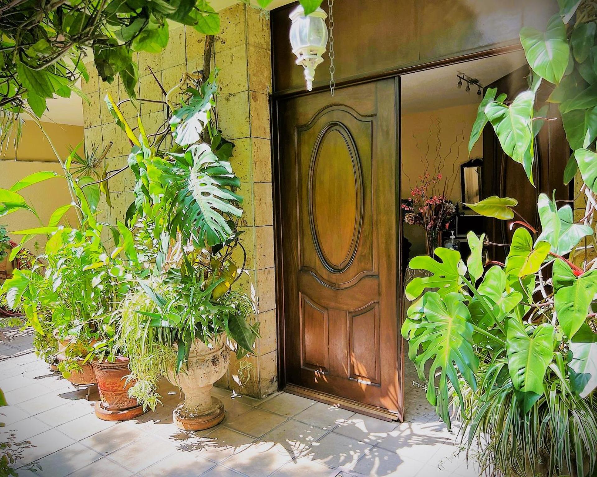 Dickinson Guest House, Guadalajara Expo Bagian luar foto
